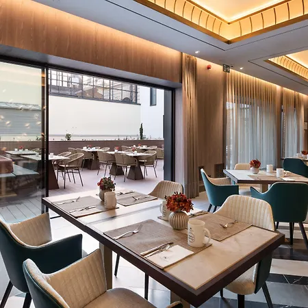 Eurostars Ambassador 4* Budapesta