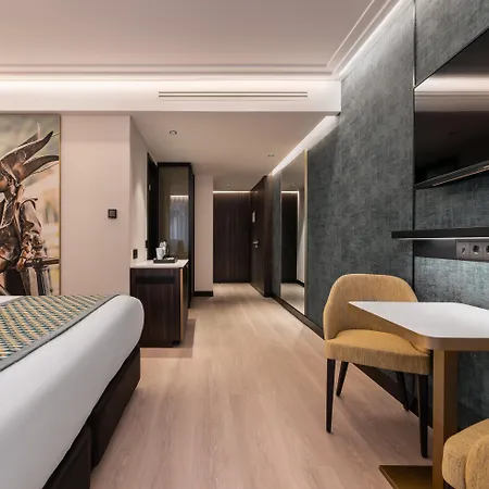 Eurostars Ambassador Hotell