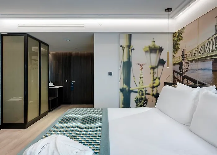 Eurostars Ambassador Hotel
