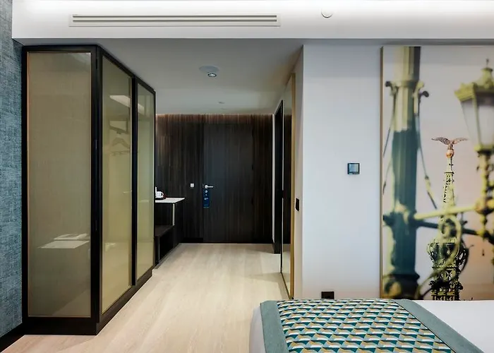 Eurostars Ambassador Hotel