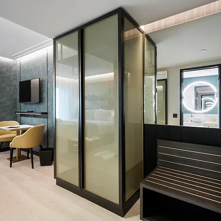 Eurostars Ambassador Hotell