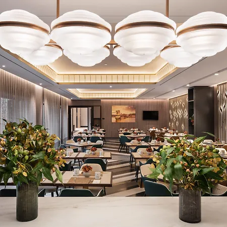 Eurostars Ambassador Szálloda