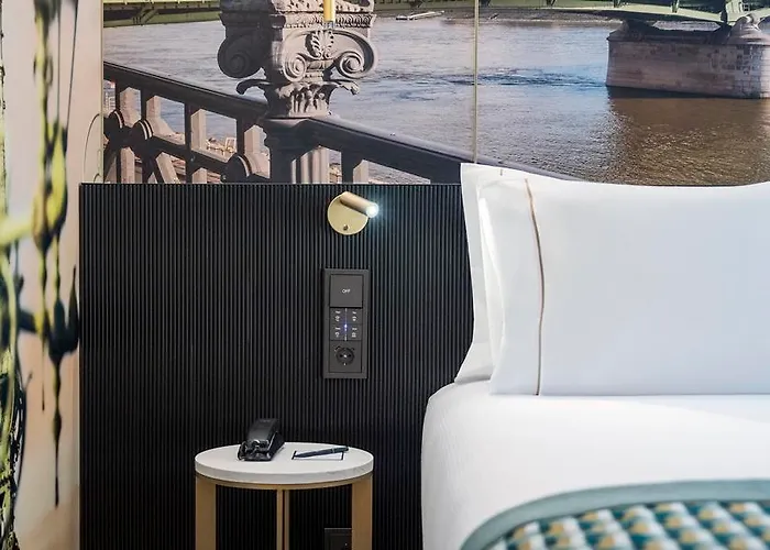 酒店 Eurostars Ambassador 4*