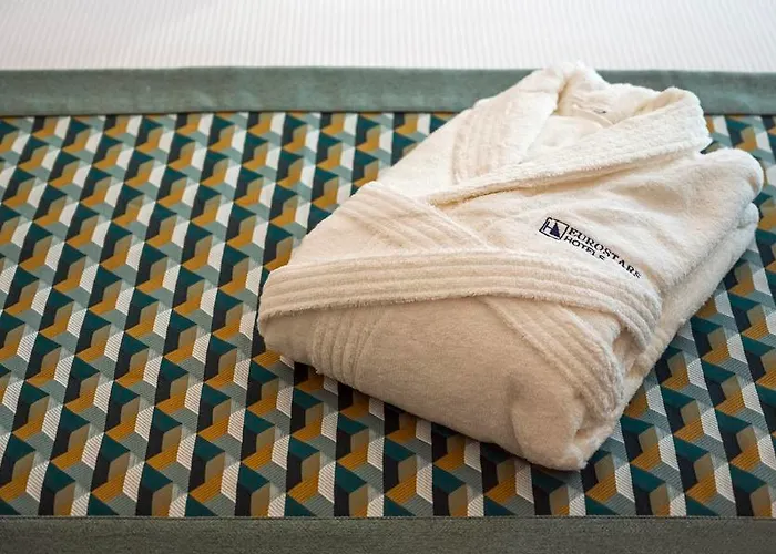 Eurostars Ambassador 酒店