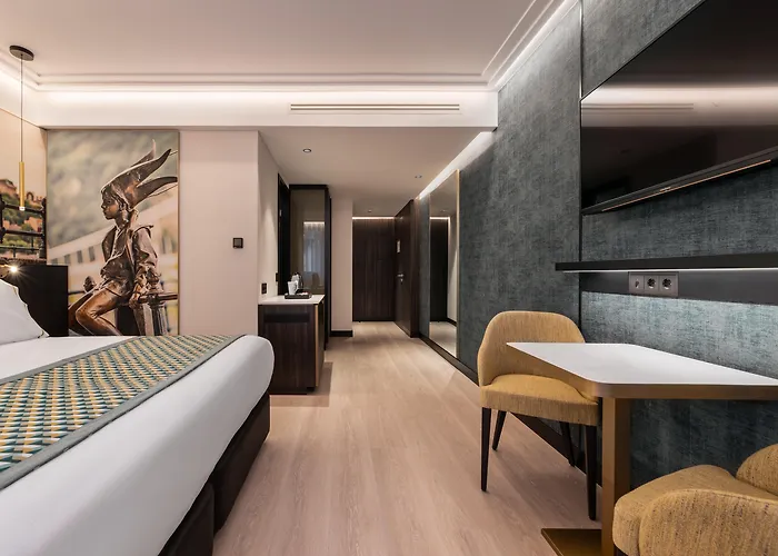 Eurostars Ambassador 酒店