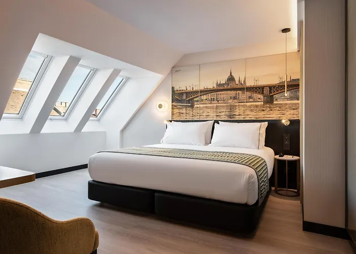 Eurostars Ambassador 酒店 4*